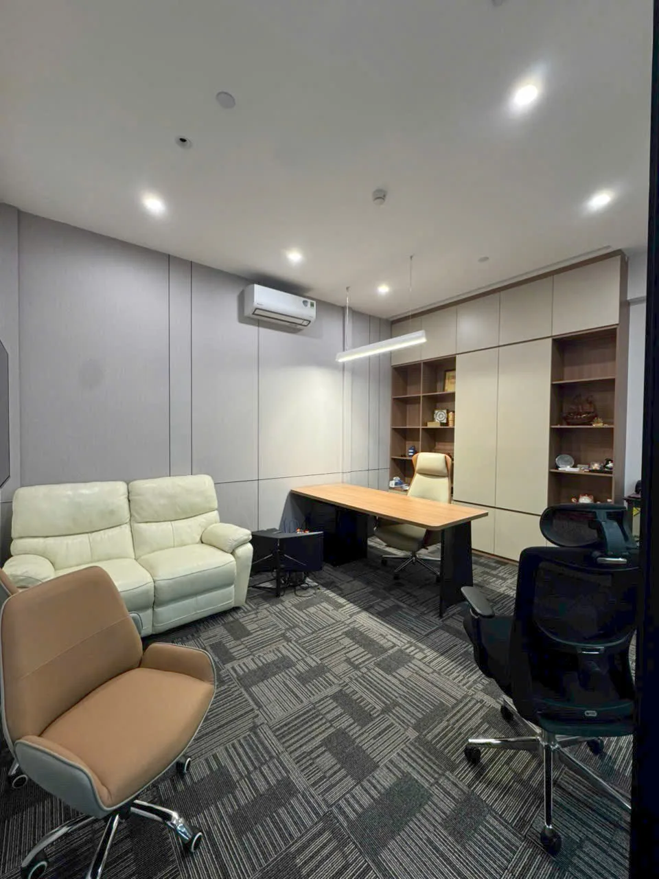 Tăng hiệu suất làm việc với nội thất văn phòng TH MAX tại Prime Solution